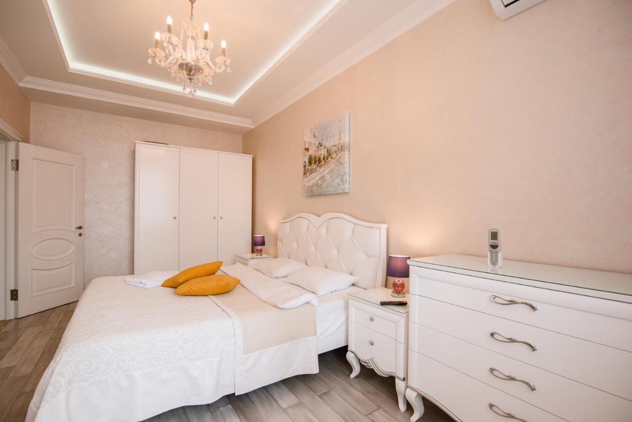 Luxury For Business & Pleasure Royal 1 Lejlighed Kiev Eksteriør billede